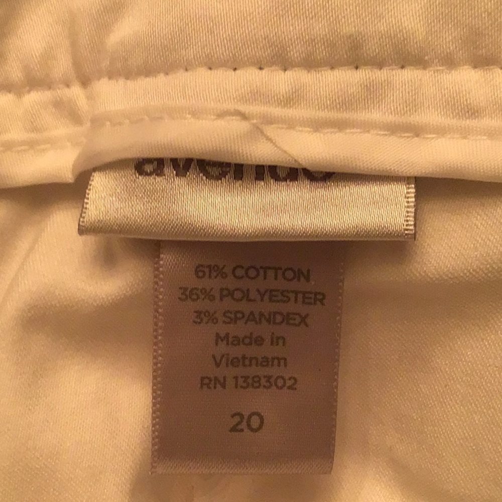 White stretch Capri. Love these but too big now.